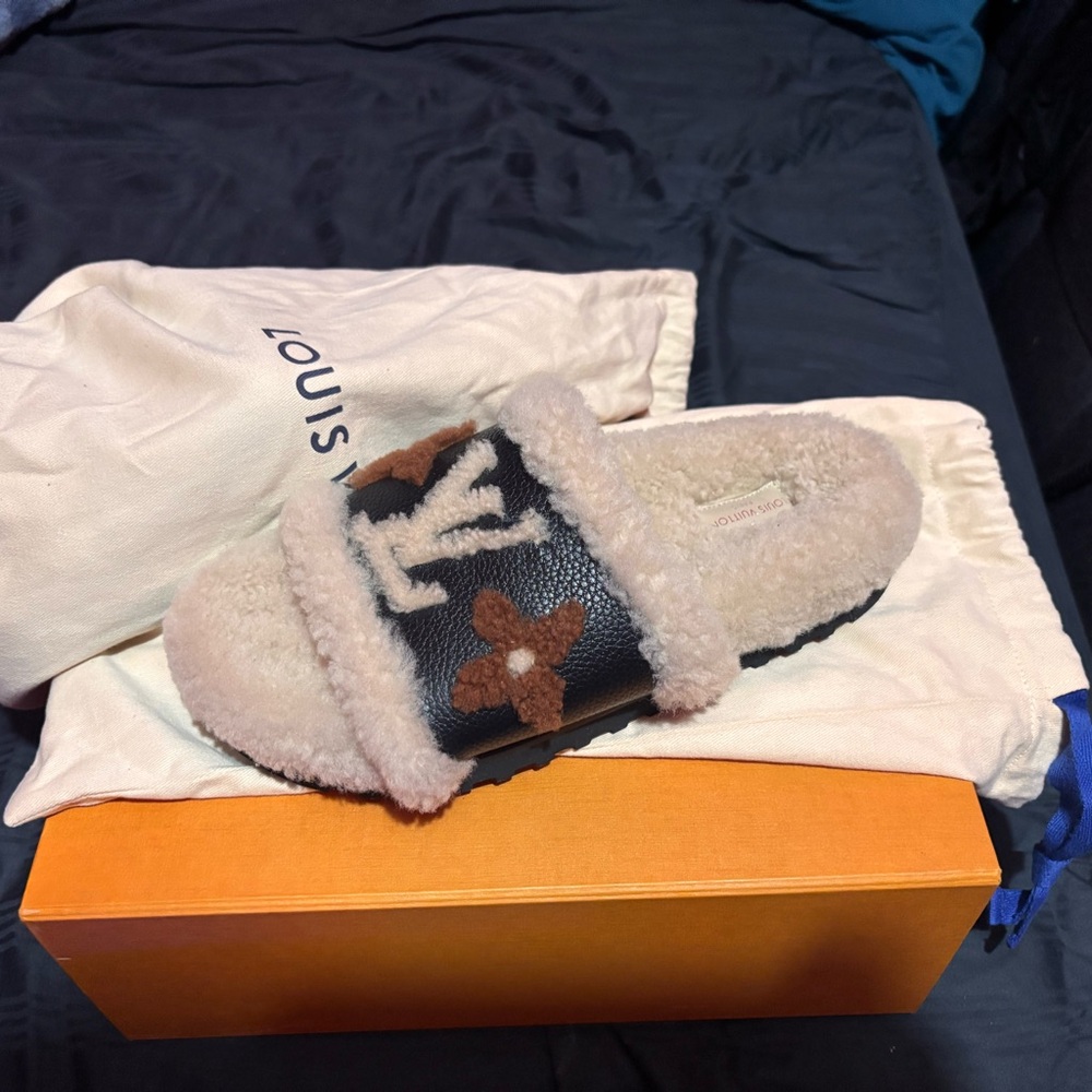 Louis Vuitton Black and Cream Shearling Slides